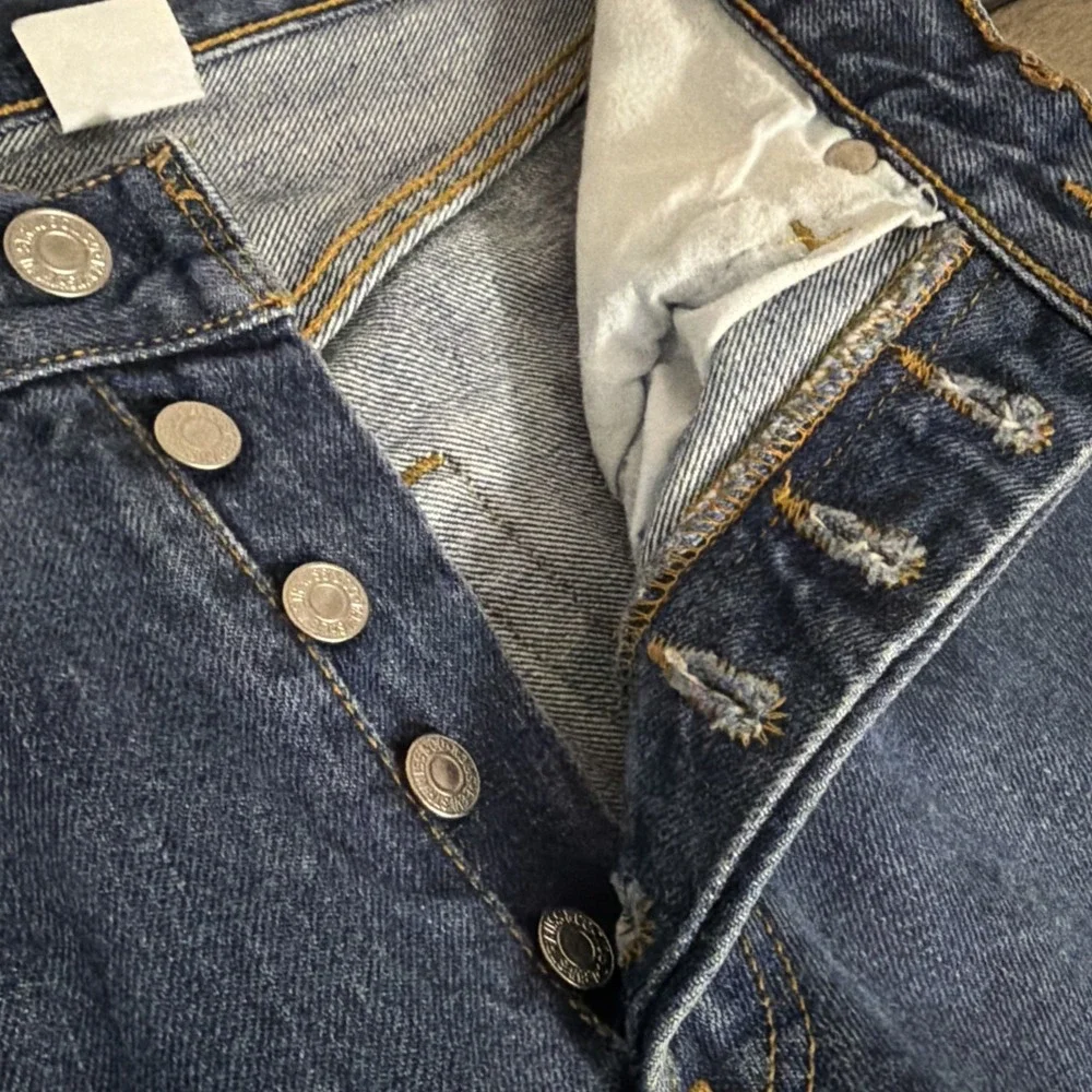 VINTAGE Levi's Men's 31x30 501 XX Button Fly Medium Wash Jeans